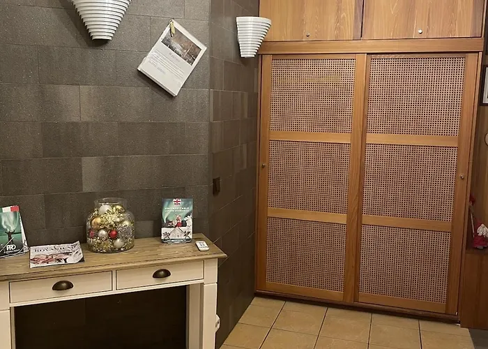 Log Near Santa Semesterbostad