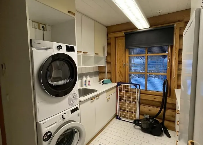 Log Near Santa Semesterbostad Rovaniemi