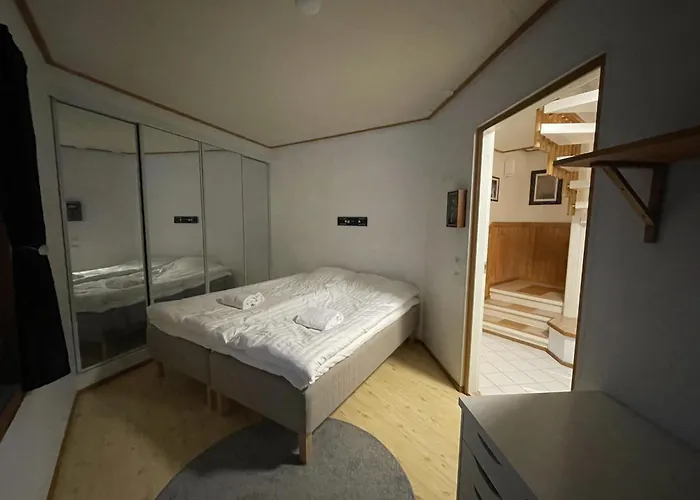 Log Near Santa * Рованиеми